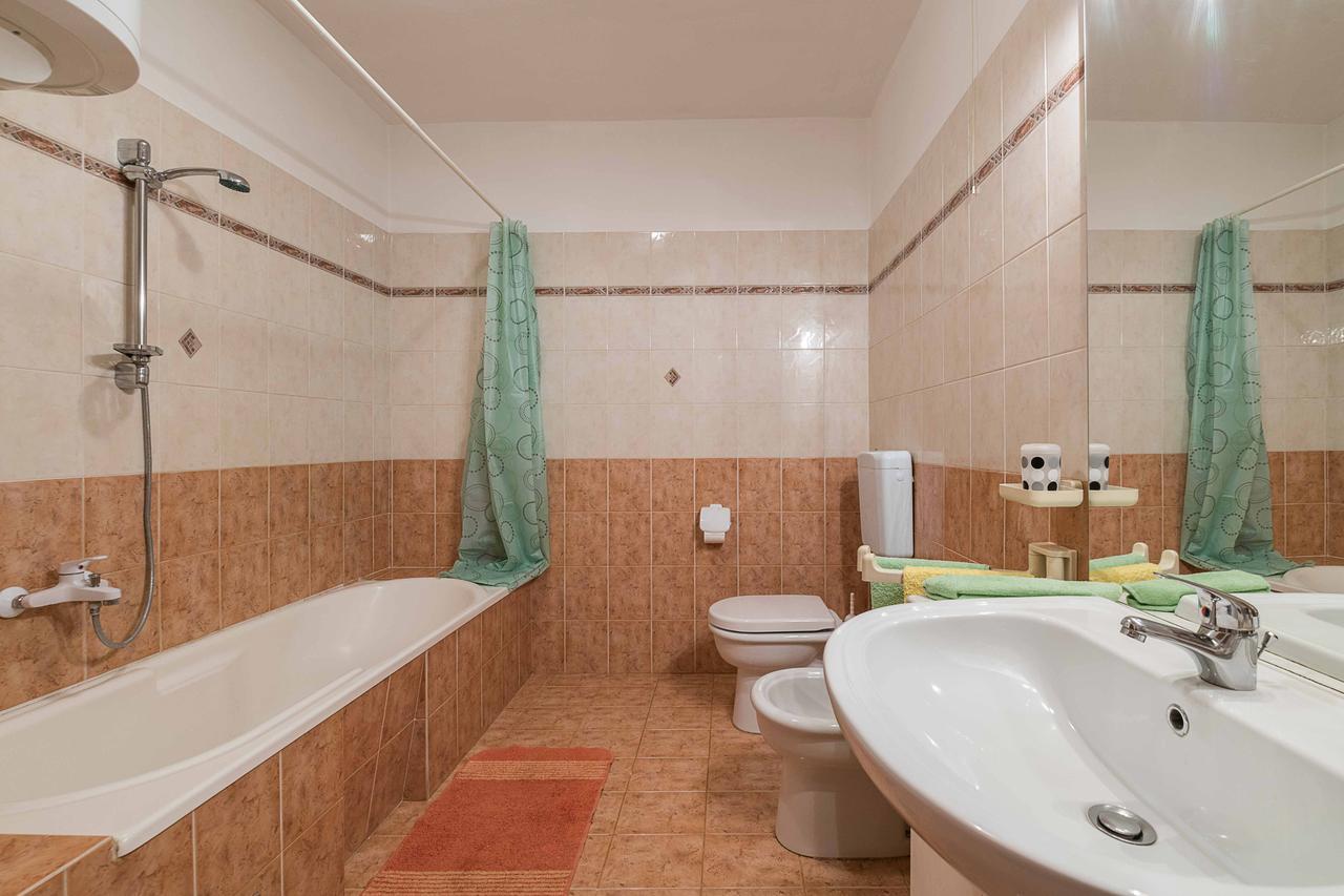 Apartment Dendy Pula Buitenkant foto