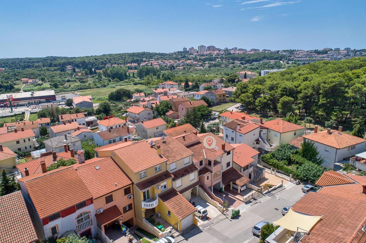 Apartment Dendy Pula Buitenkant foto